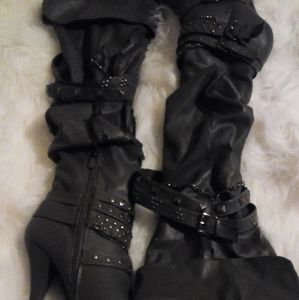 Ladies boots